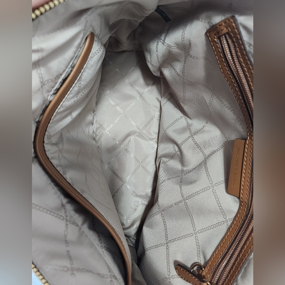 Michael Kors Quinn Med Signature Tote Bag Brown Acorn Excellent Condition - Picture 11 of 12